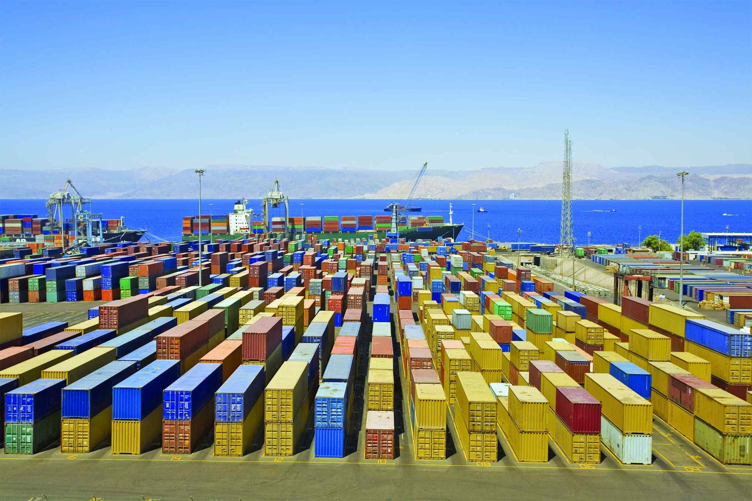 http://www.karatasnakliyat.com/wp-content/uploads/2015/09/Harbor-warehouse.jpg